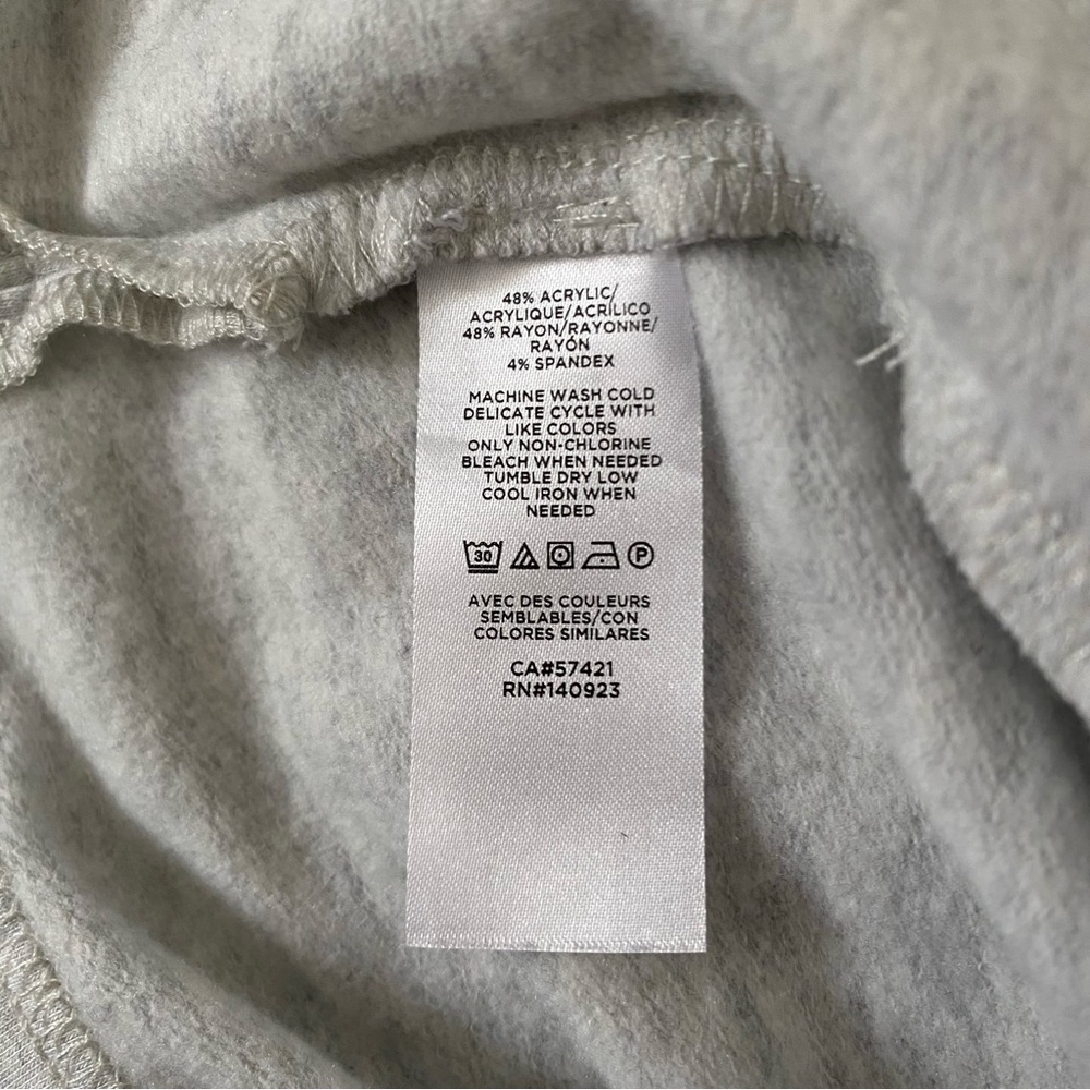 Lou & Grey Light Grey Medium Crewneck Sweater - Picture 6 of 6